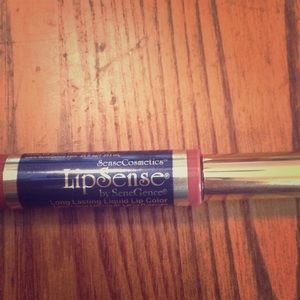 Red cherry lipsense color